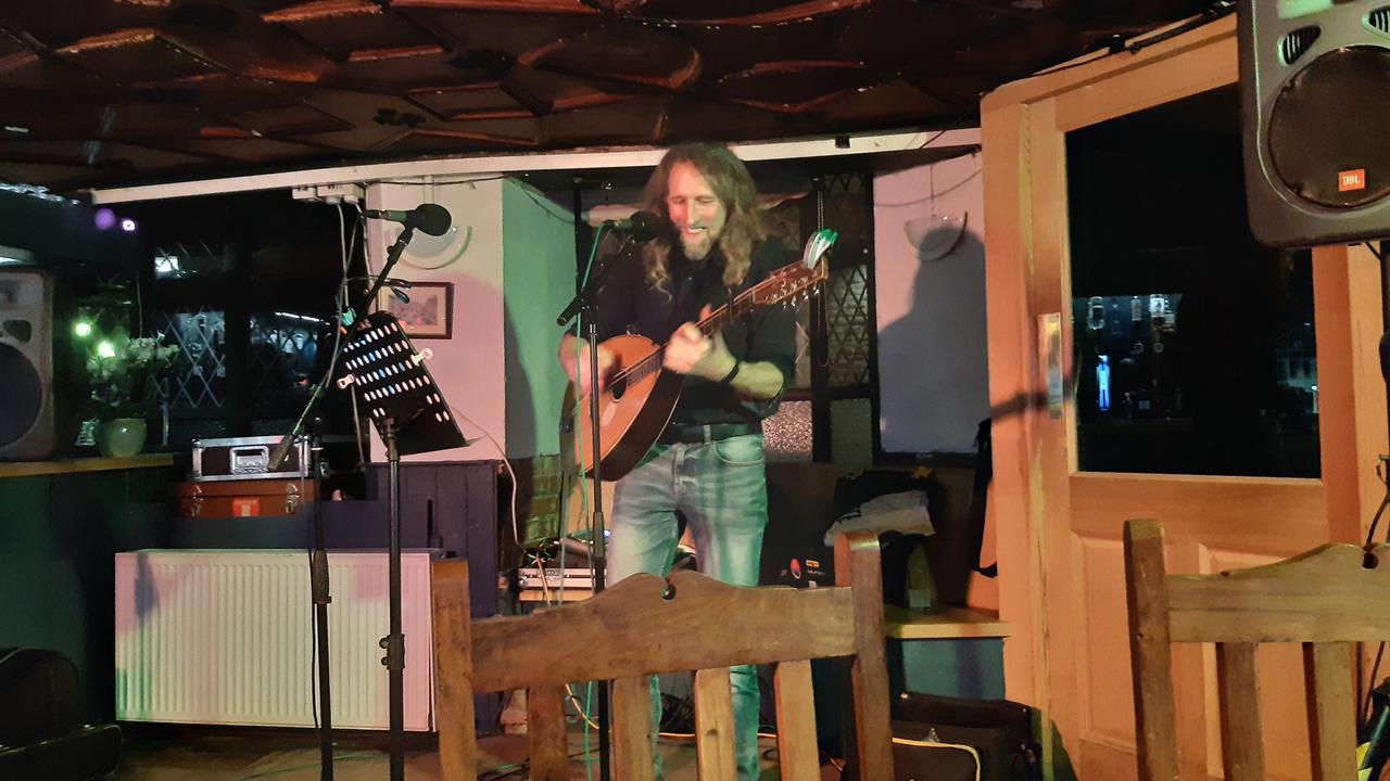 Music night at the Queen's Head Inn, Monmouth.